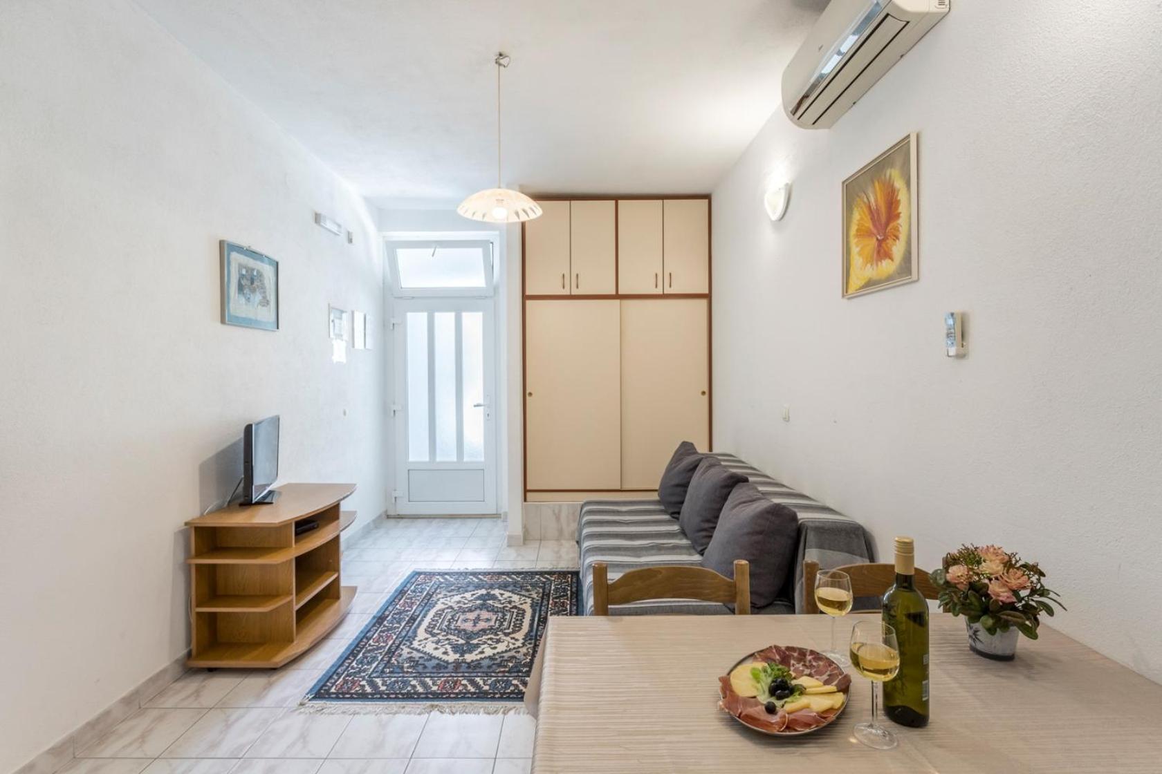 Apartments With A Parking Space Baska Voda, Makarska - 301 Exterior photo